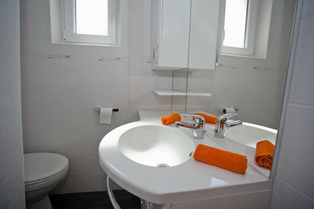 Apartments Classic#Bnm Biograd Na Moru Eksteriør bilde